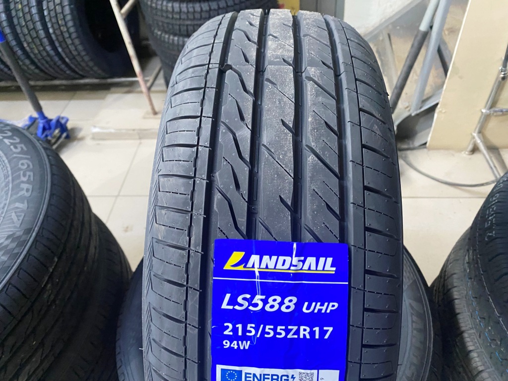 LANDSAIL 215/55/17 W94 LS588 UPH